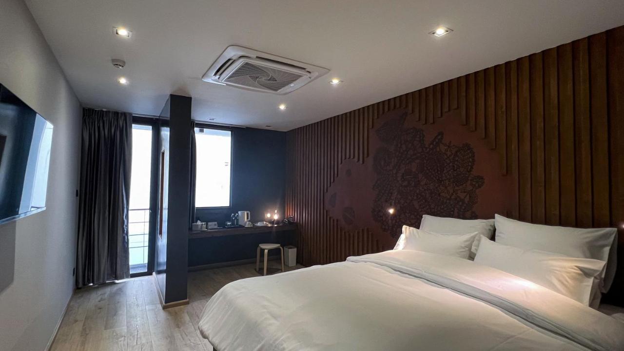 The Nhorm Hotel Ratchada Bangkok Exterior photo